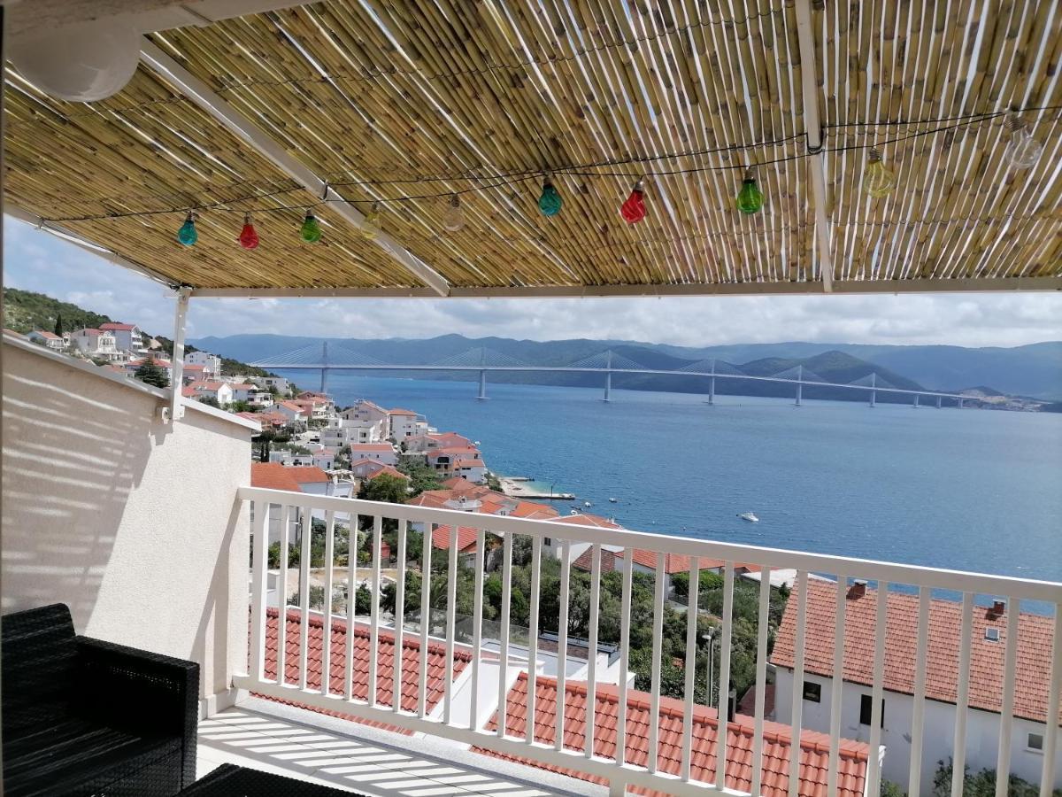 Apartman Sutalo Komarna Buitenkant foto